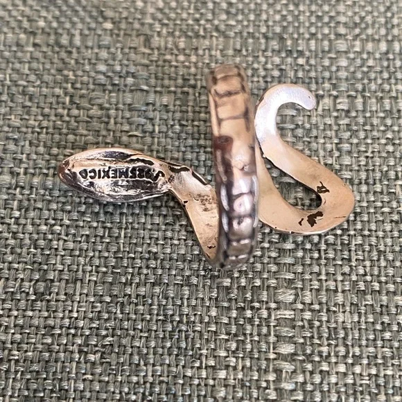 Silver ring - Picture 4 of 4